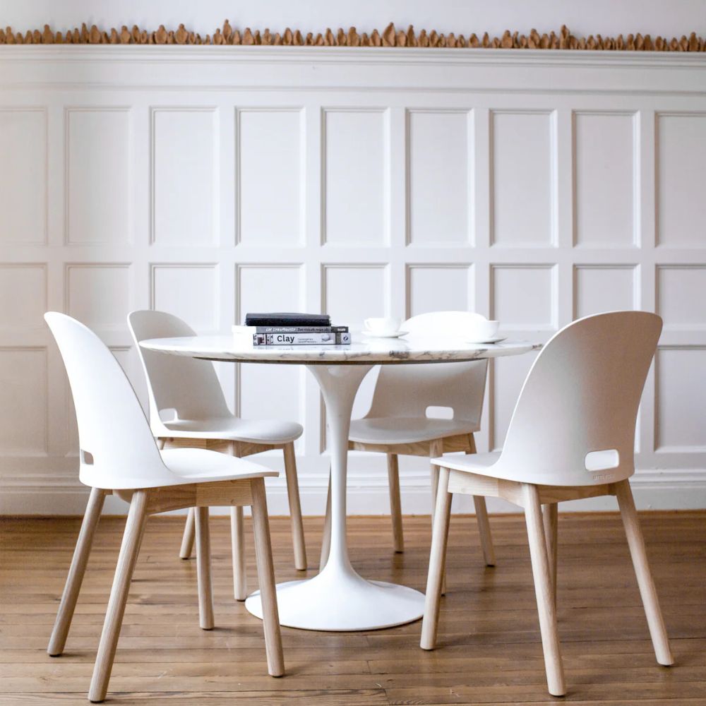 Emeco Alfi Chairs White Seat Natural Ash Base with Round Marble Dining Table