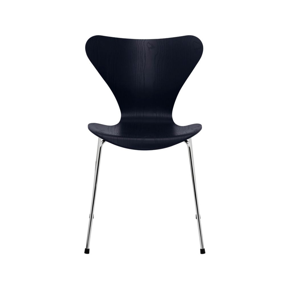 Fritz Hansen Series 7 Chair Midnight Blue Colored Ash