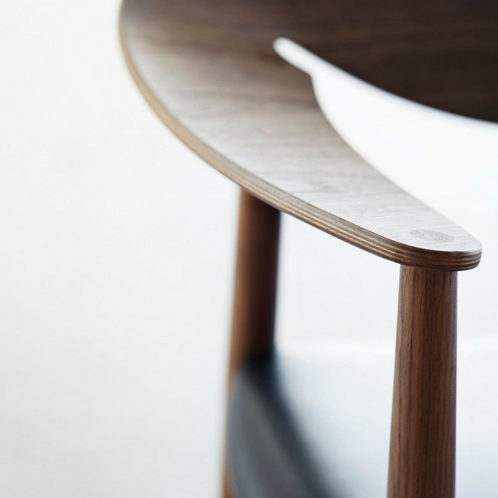 LM92T Metropolitan Chair Arm Detail Carl Hansen & Son