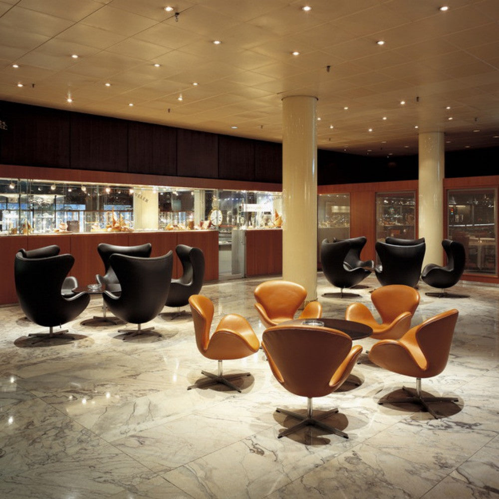 Arne Jacobsen Egg and Swan Chairs Royal SAS Copenhagen Hotel Bar Fritz Hansen