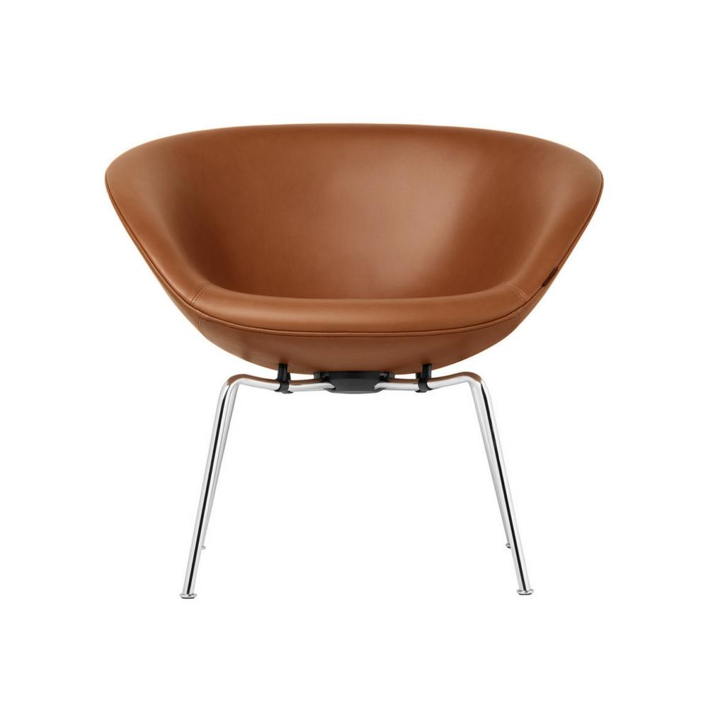 Arne Jacobsen Pot Chair by Fritz Hansen in Elegance Walnut Leather with Chrome Legs Front