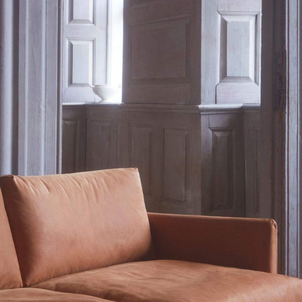 bruunmunch Emo sofa Nubuck Leather in Selso Castle living room with windows