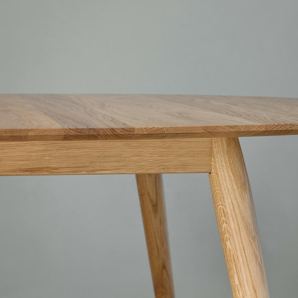 bruunmunch PLAY Lamé Dinner Table Oak Side Detail