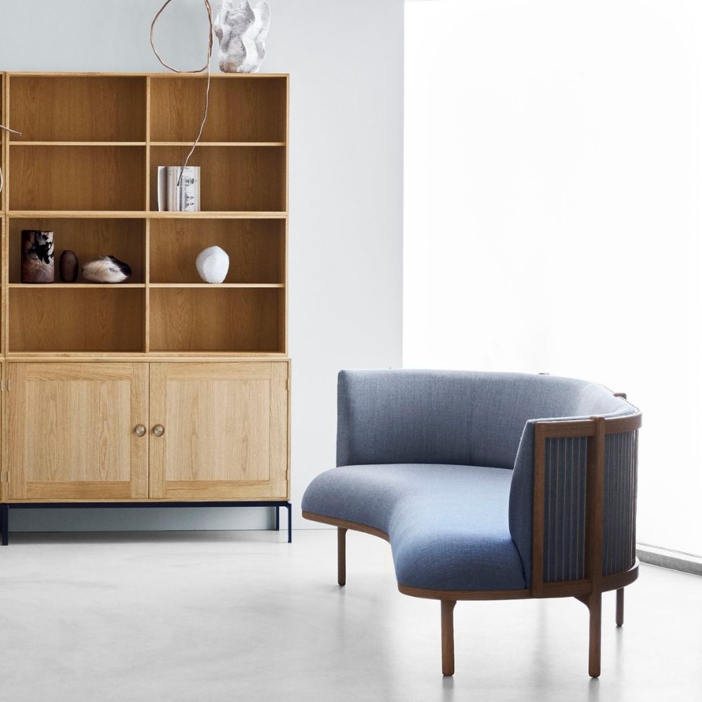 Carl Hansen RF1903 Sideways Sofa in Living Room with FK63 Shelving