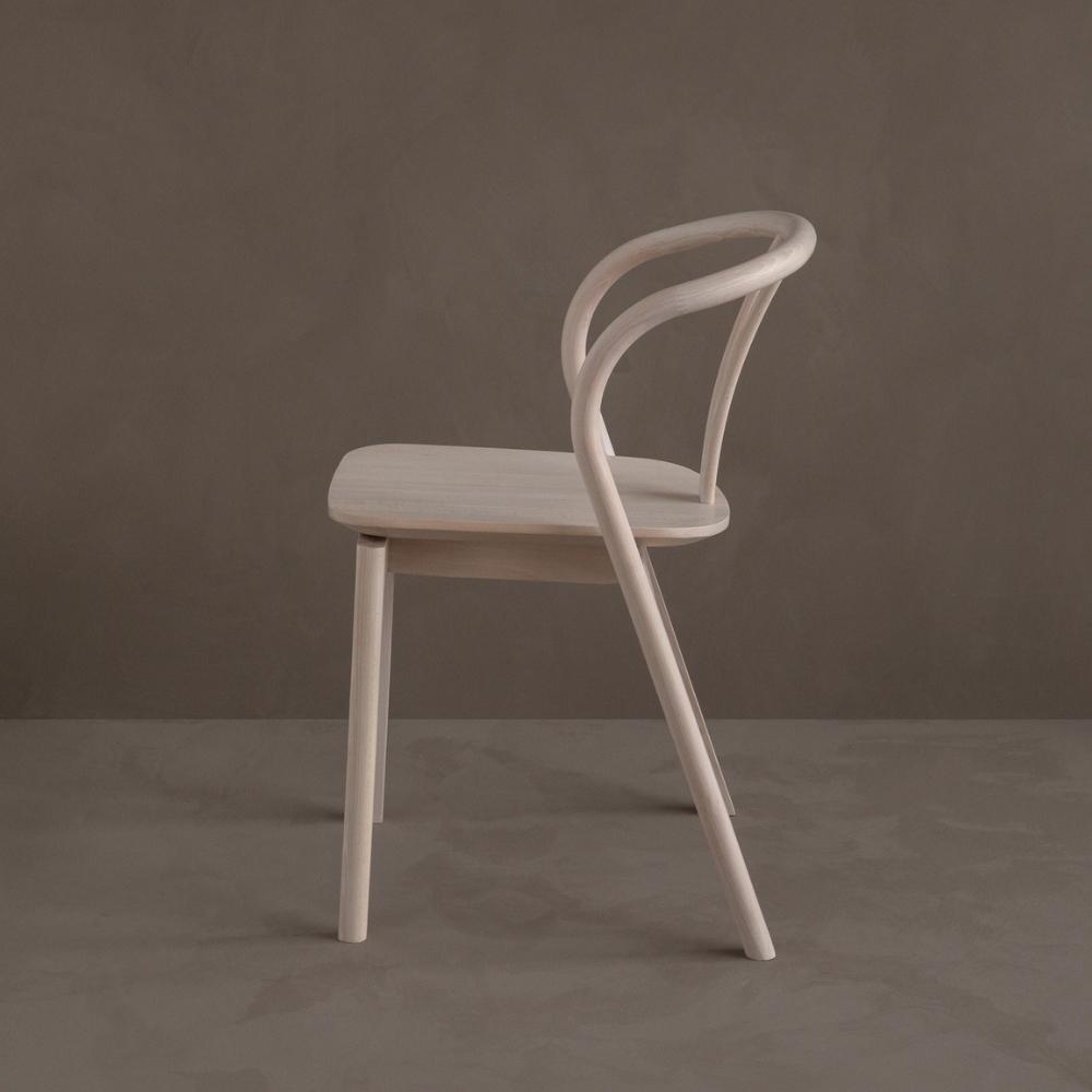 ercol Flow Chair in Studio Side