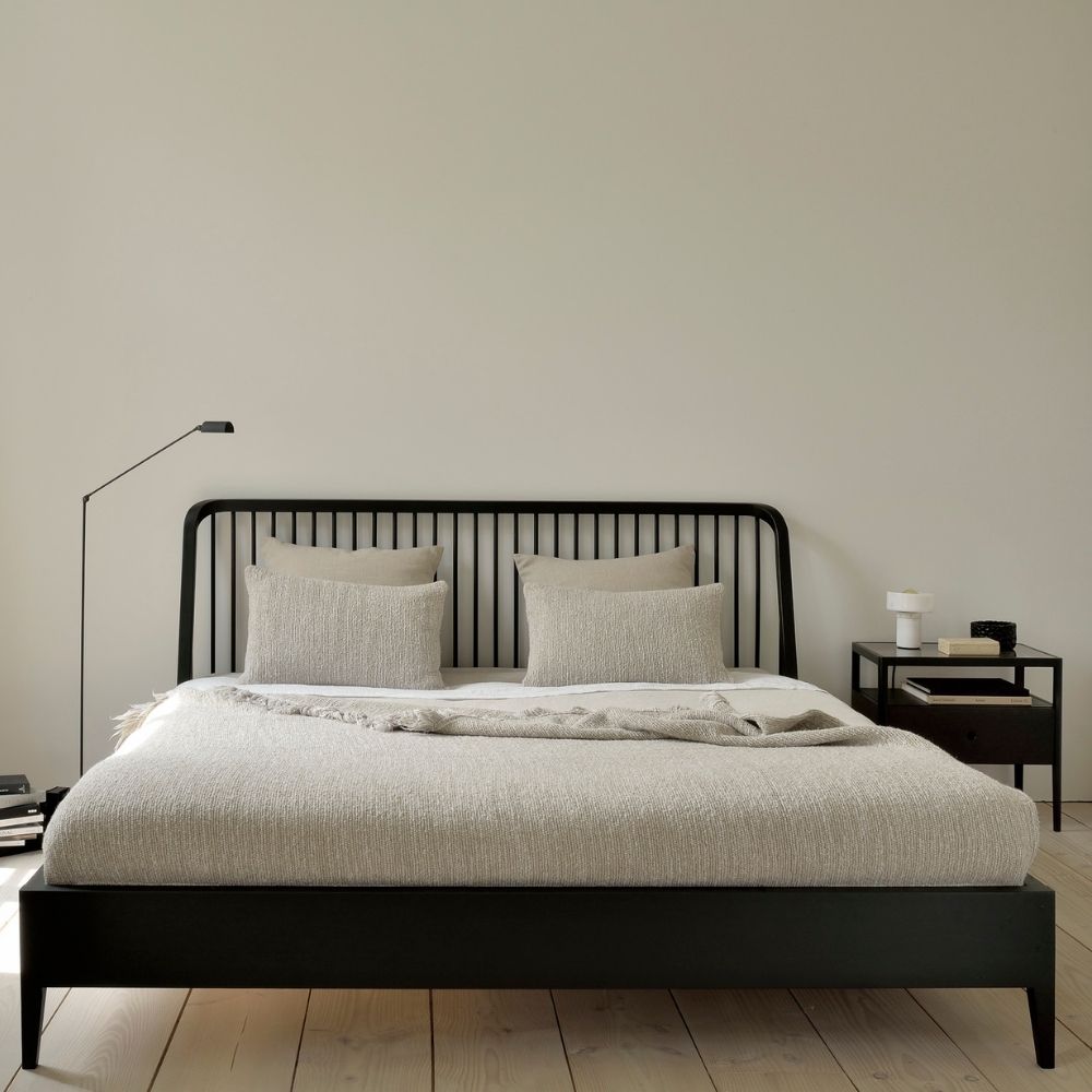 Ethnicraft Black Oak Spindle Bed in Situ