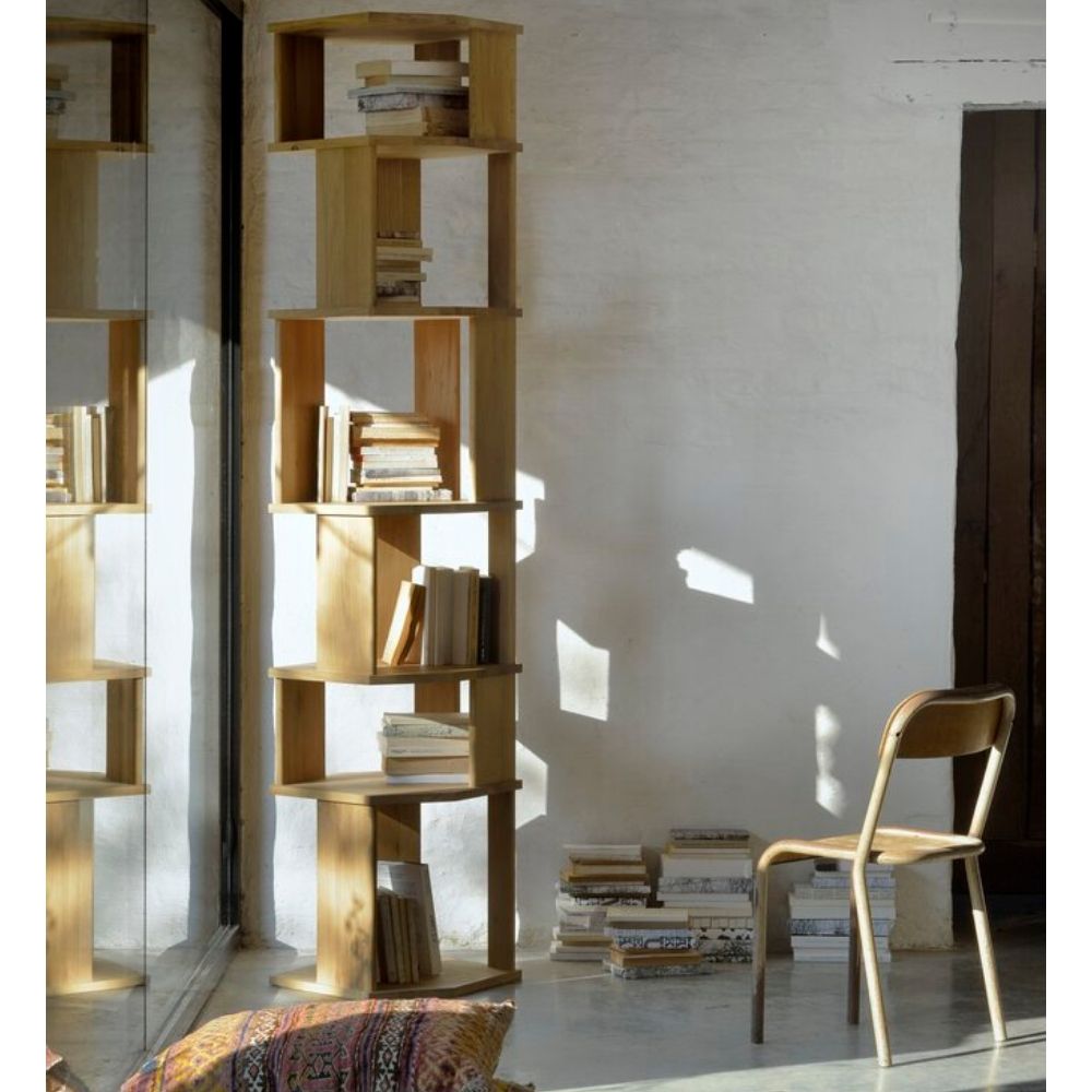 Ethnicraft Oak Stairs Column in Home Office with Books