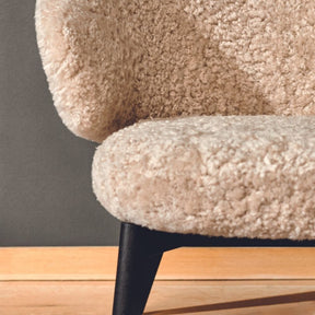 Fritz Hansen Let Lounge Chair Sheepskin Seat Detail 