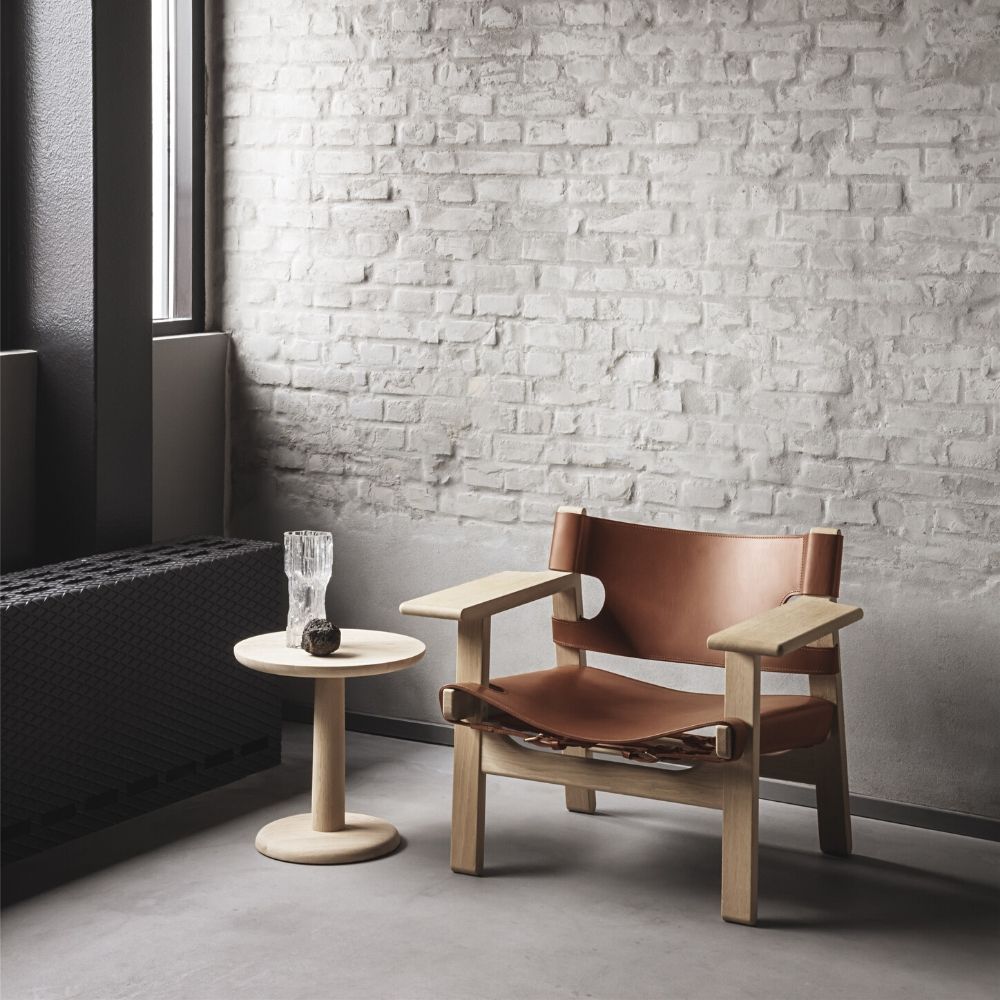 Jasper Morrison 15" Oak Soaped Pon Side Table with the Børge Mogensen Spanish Chair for Fredericia 