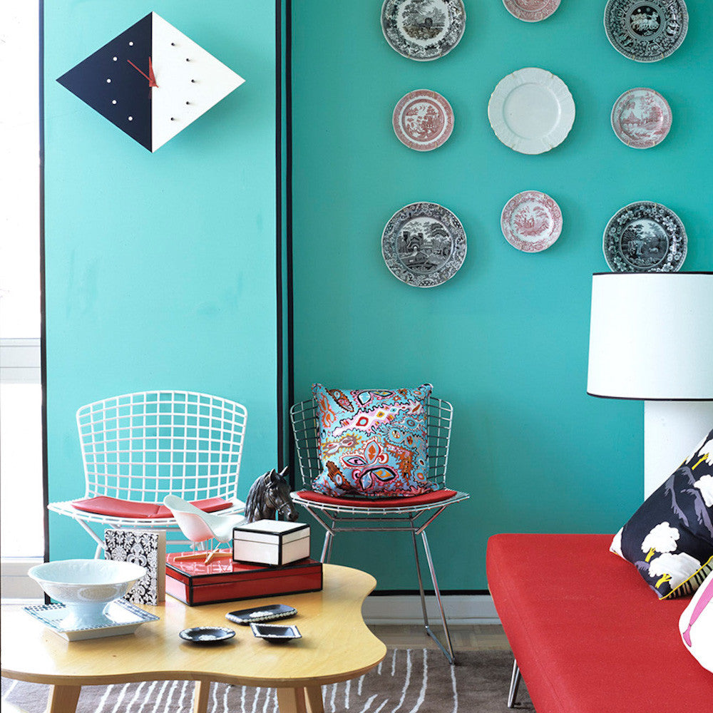 Jens Risom Maple Amoeba Table in Room with Bertoia Side Chairs Knoll