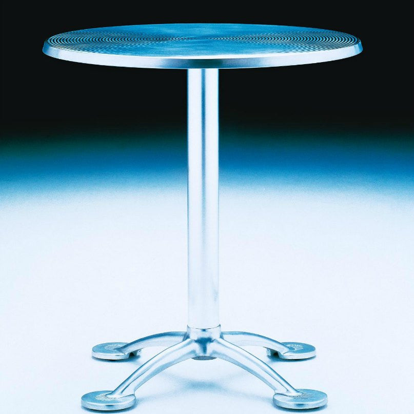 Knoll Pensi Cafe Table Studio Shot