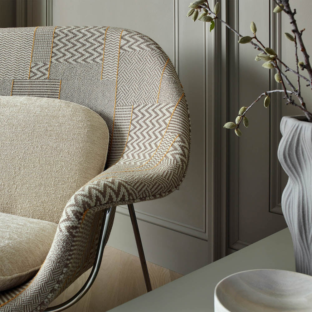 Knoll Saarinen Womb Settee in Heritage and Pullman Fabrics Arm Detail