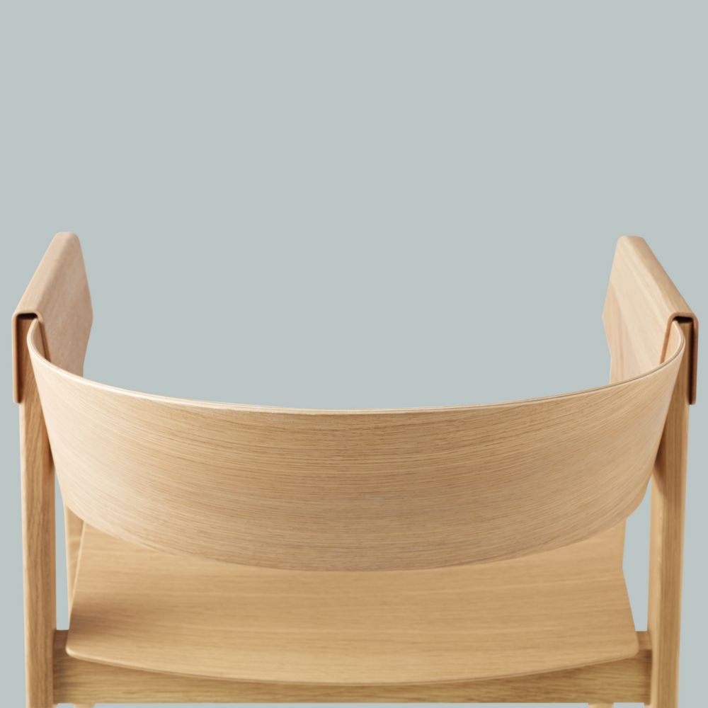 Muuto Cover Armchair Oak Back by Thomas Bentzen