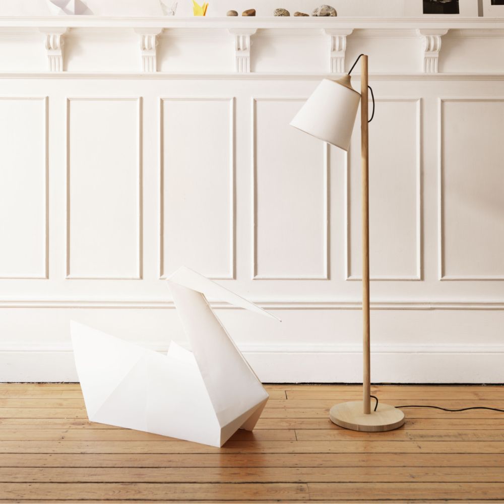 Muuto Pull Floor Lamp by Whatswhat