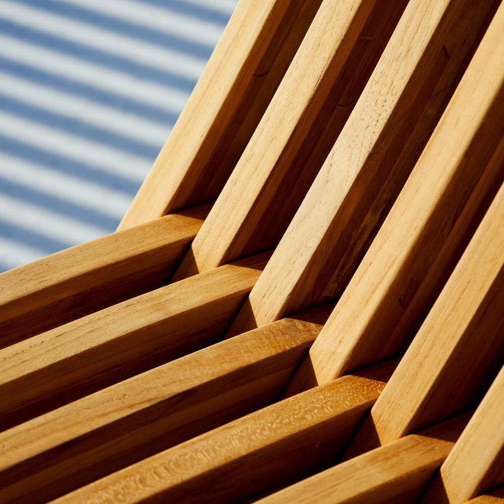 Nozib Lounge Chair details 