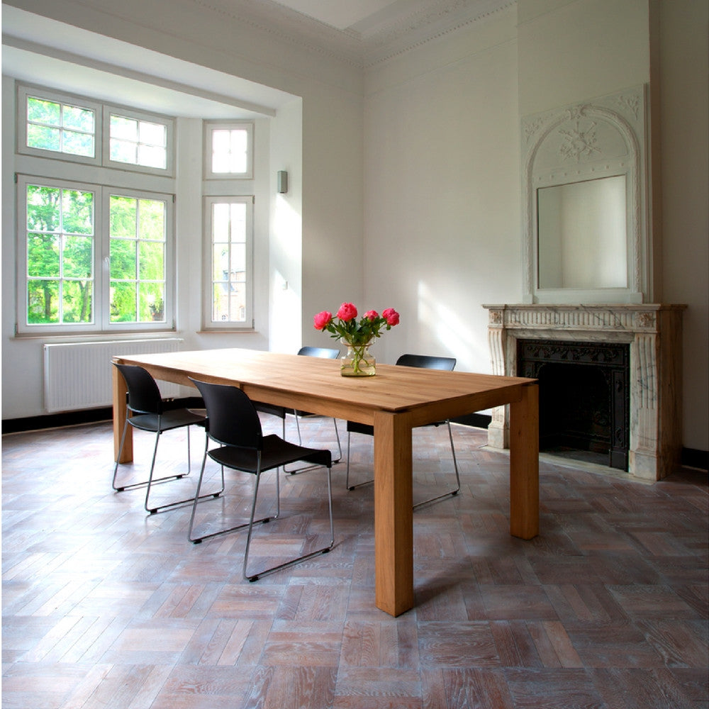 Medium Oak Slice Extendable Dining Table by Ethnicraft