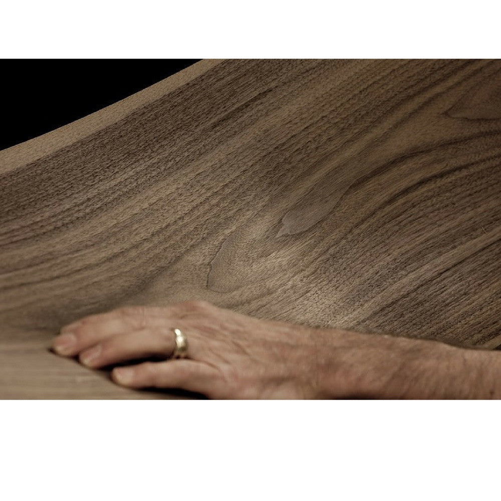 Arne Jacobsen Series 7 Walnut Craftsmanship Detail