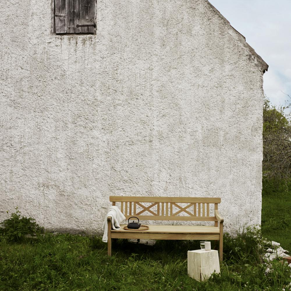 Teak Drachmann Bench 165 by Skagerak