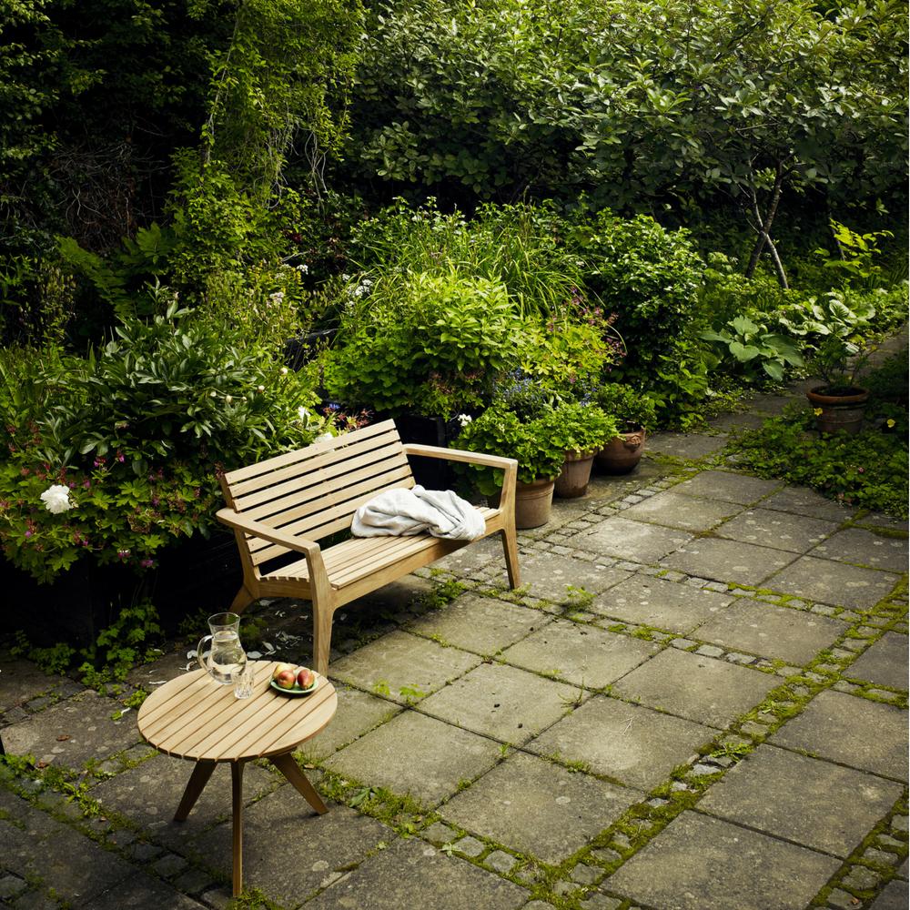 Regatta Lounge Bench and Lounge Table by Skagerak