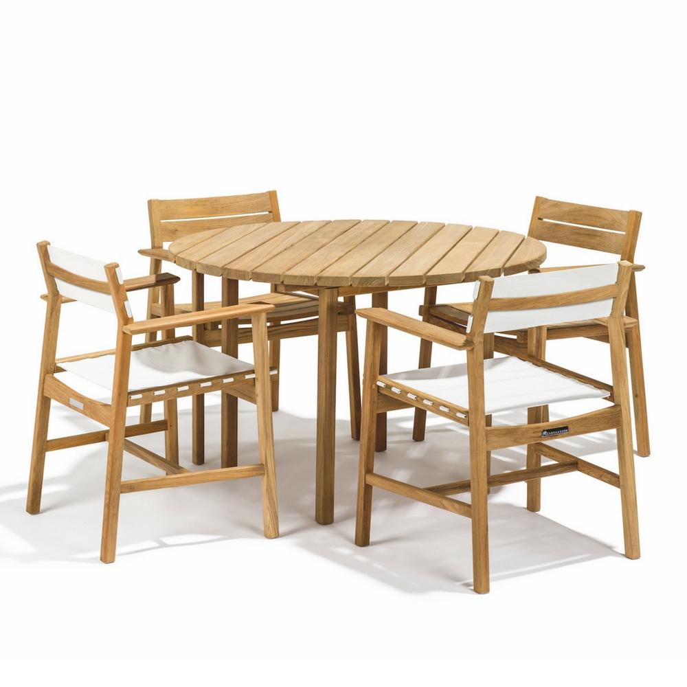 Skargaarden Djuro Teak Round Outdoor Dining Table with Djuro Dining Chairs