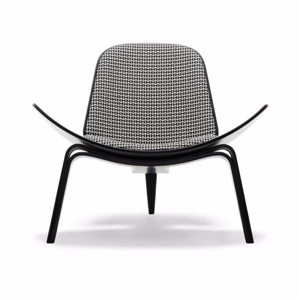 Wegner Shell Chair Black White Carl Hansen and Son