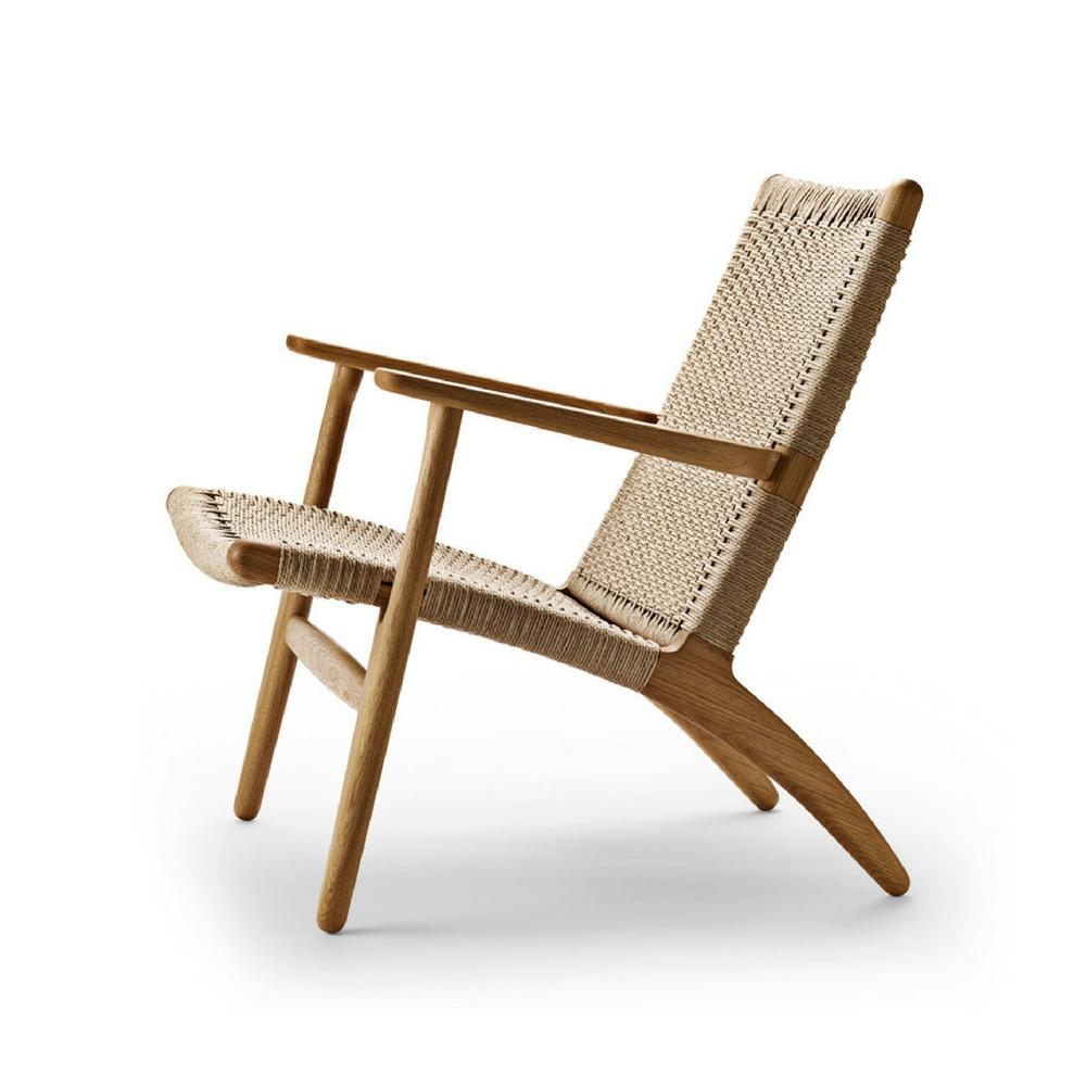 Wegner CH25 Chair Oak Oil Side Carl Hansen and Son