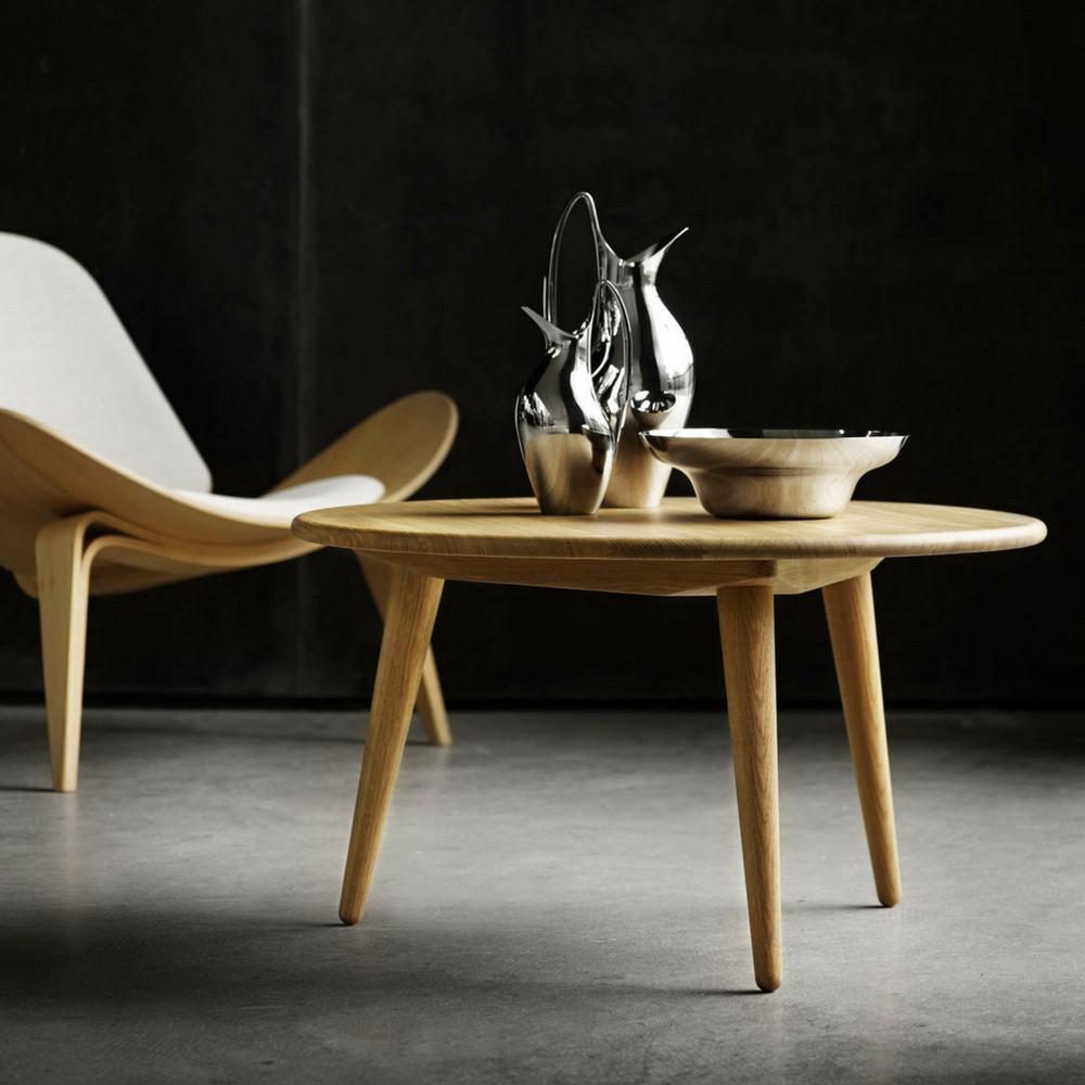 Shell Chair in Room with CH008 Wegner Coffee Table