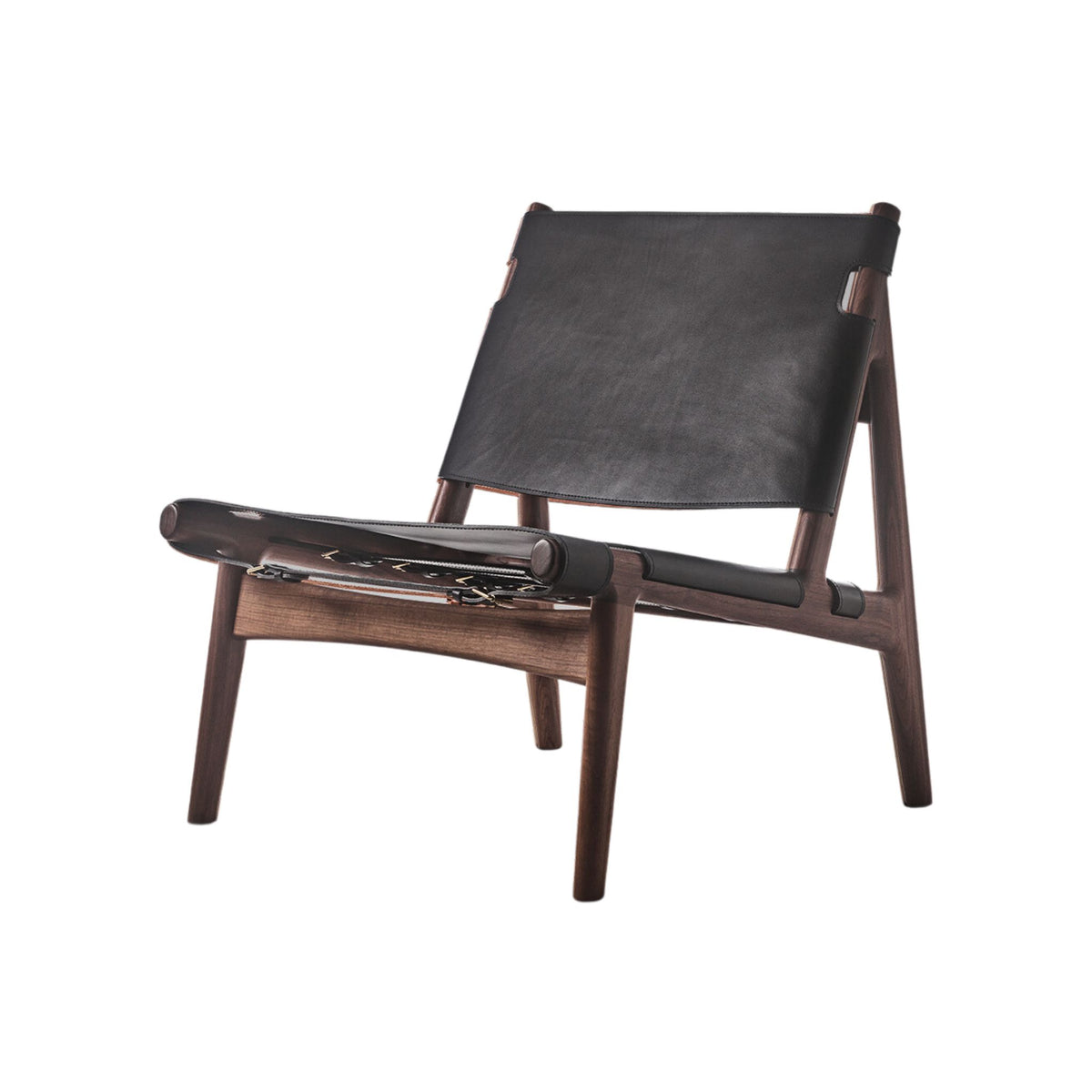 Eikund Hunter Lounge Chair Black Saddle Leather Walnut Oil Frame
