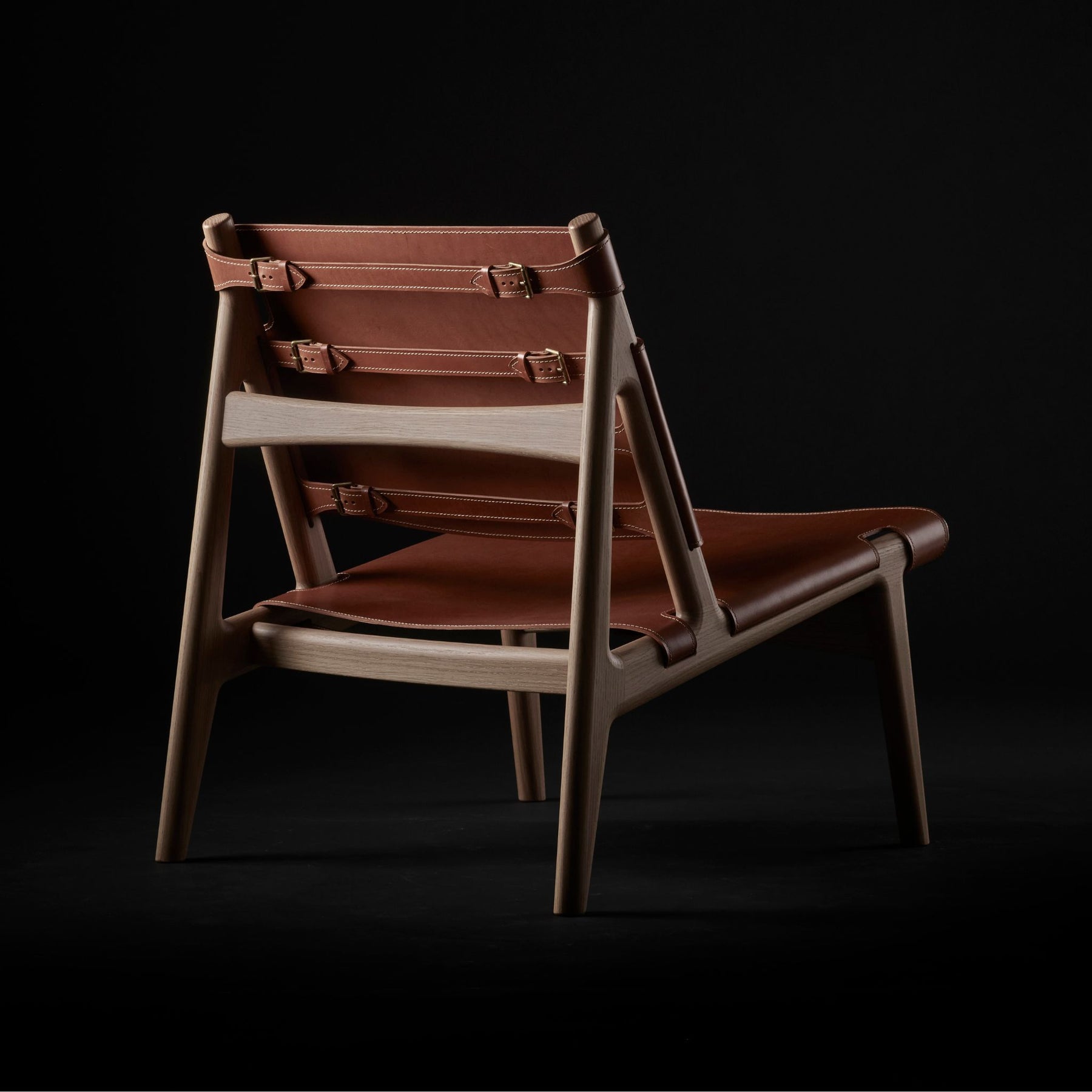 Eikund Hunter Chair Cognac Saddle Leather with Oak Oil Frame Back