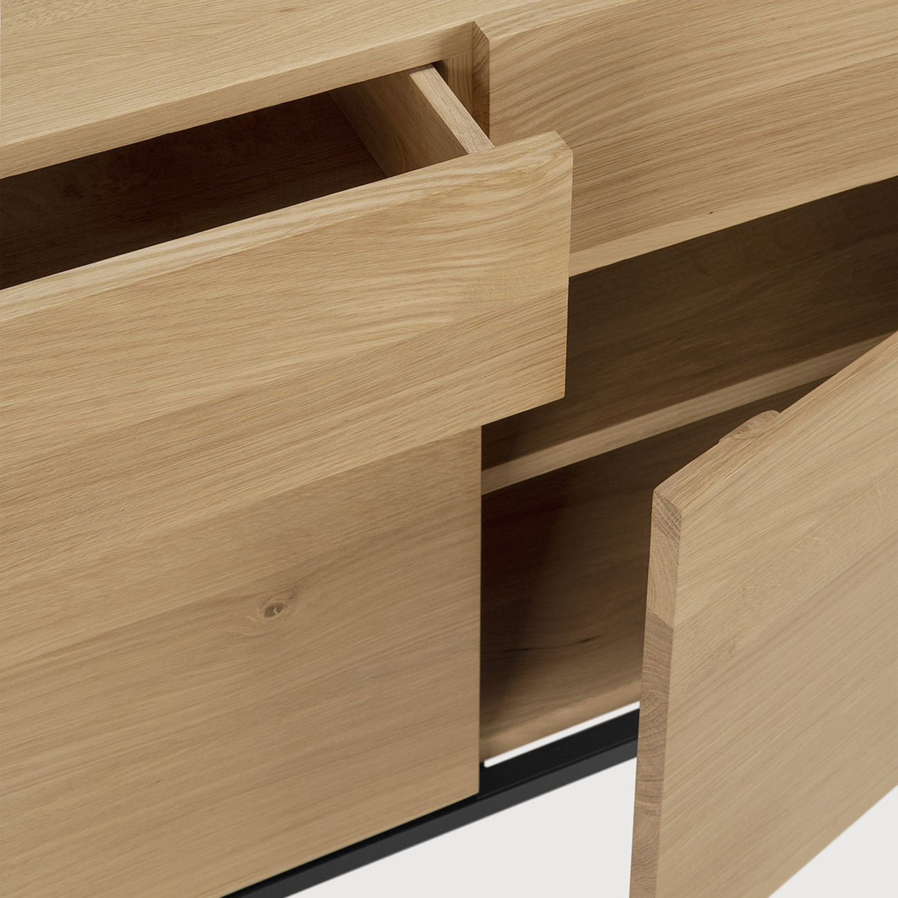 Ethnicraft Oak Ligna Sideboard 3 Door