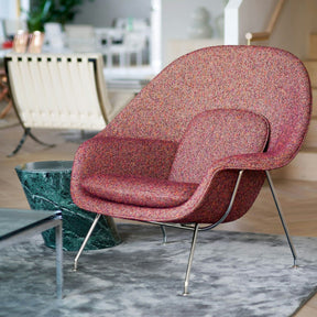 Knoll Mercer Side Table in Verdi Alpi Marble with Womb Chair Closep in Knoll LA Showroom