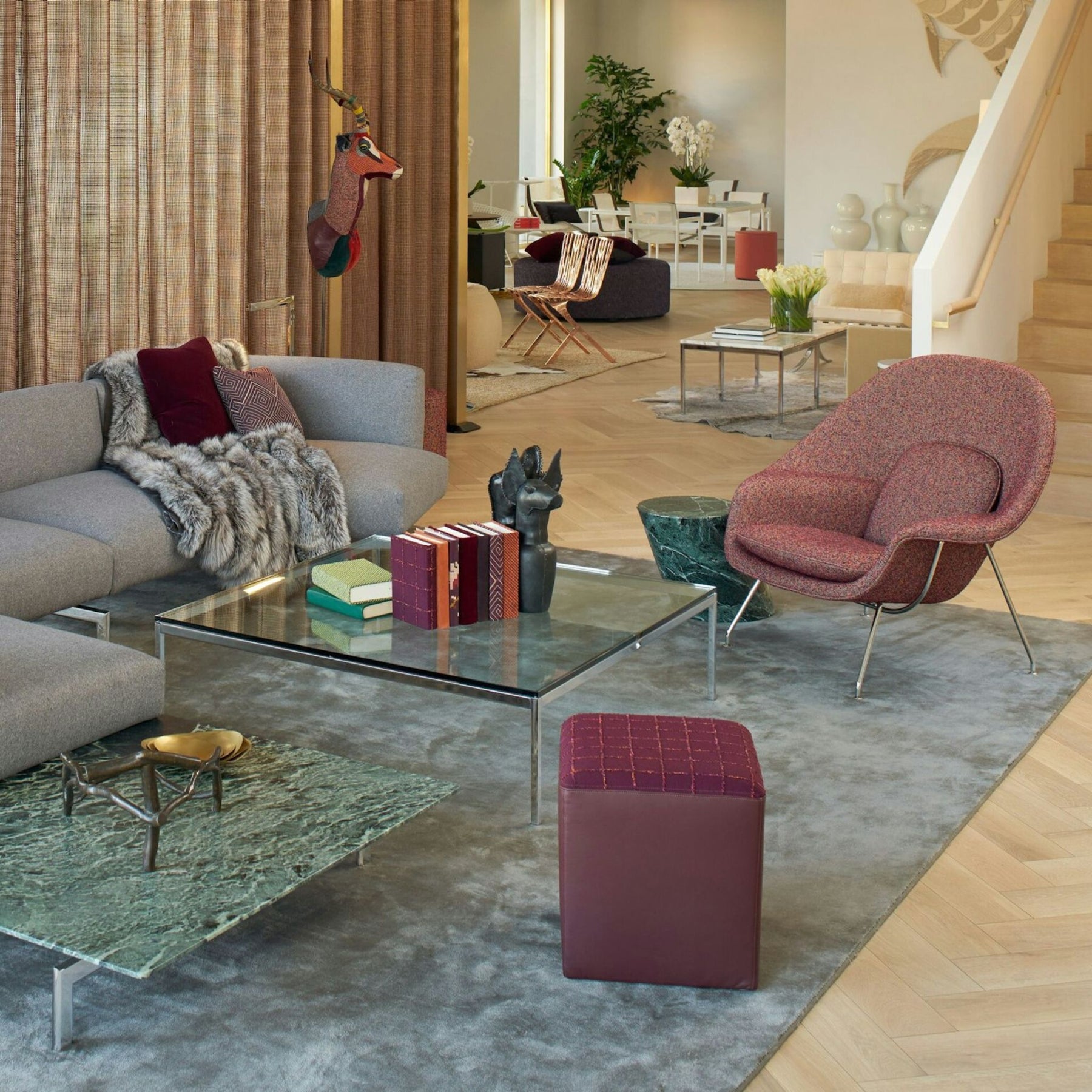 Knoll Mercer Side Table Alpi Verde Marble in LA Showroom with Womb Chair and Avio Sofa