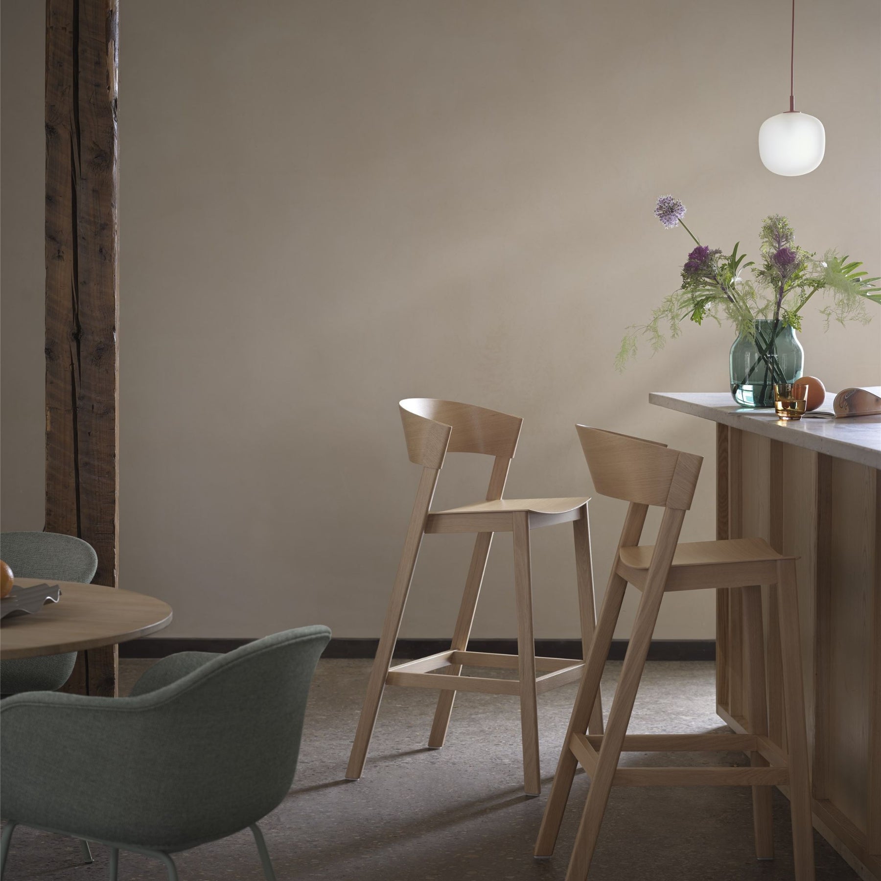 Muuto Rime Pendant Light over Counter with Cover Bar and Counter Stools