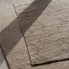 nanimarquina oblique rug obsidian by matthew hilton with sunlight