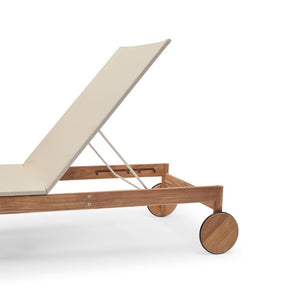 Pelagus Teak Sunbed Mesh Sling and Teak Frame Detail