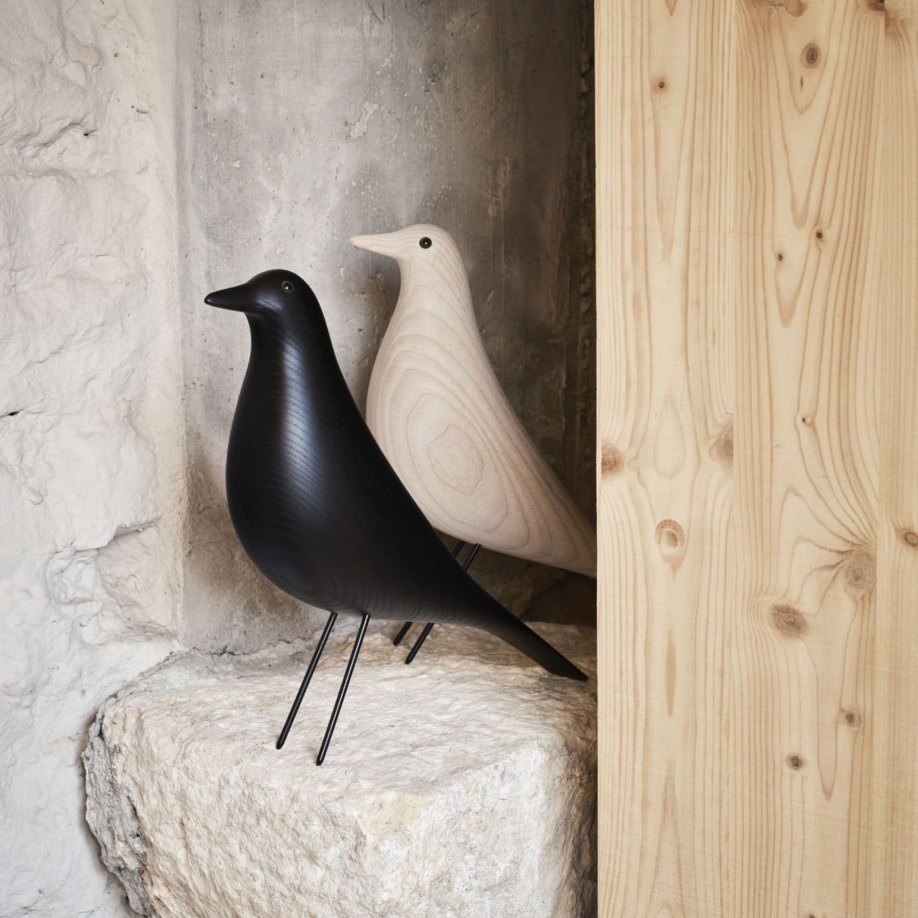 Vitra Eames House Birds Black Ash and Cotton White Ash in Nook