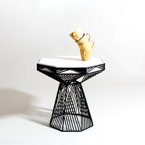 Bend SWITCH Table Stool Black Base White Top