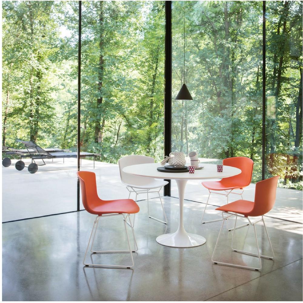 Bertoia Molded Shell Side Chairs with Saarinen Tulip Round Dining Table by Knoll
