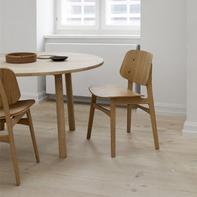 Oak Lacquered Søborg Chairs by Børge Mogensen with Jasper Morrison Taro Dining Table for Fredericia