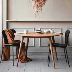 Bruunmunch PLAY Tube Chairs and PLAY Round Dinner Table