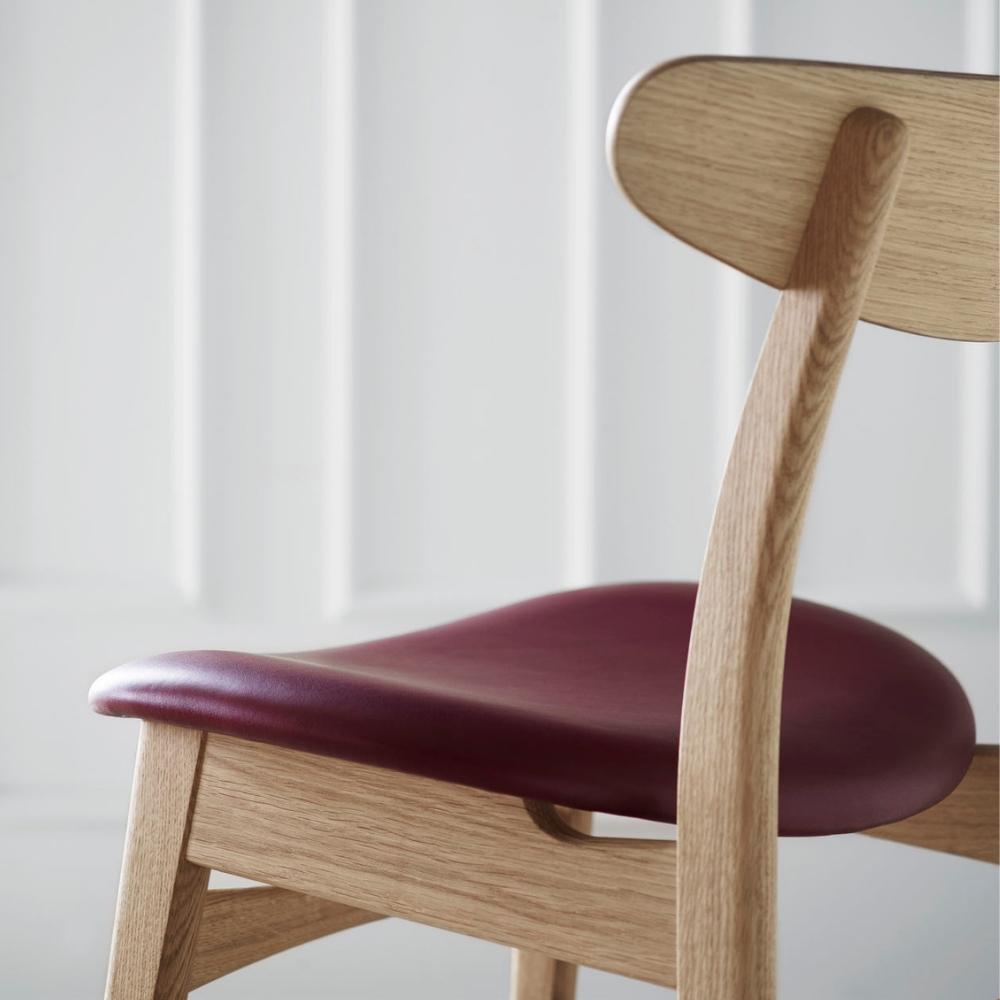 Carl Hansen Wegner CH30 Dining Chair Oak and Leather Back Detail