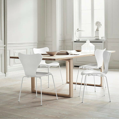 Fritz Hansen Cecilie Manz Essay Table