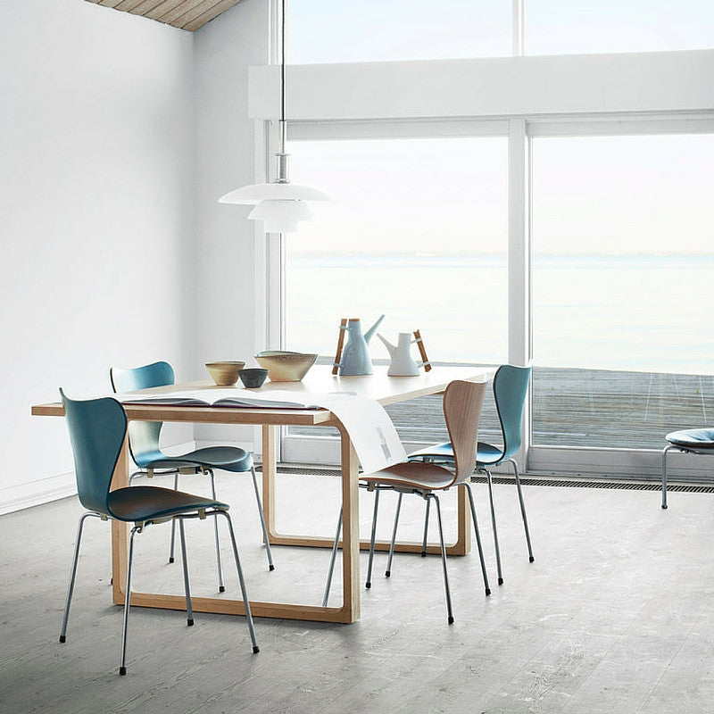 Fritz Hansen Cecilie Manz Essay Table