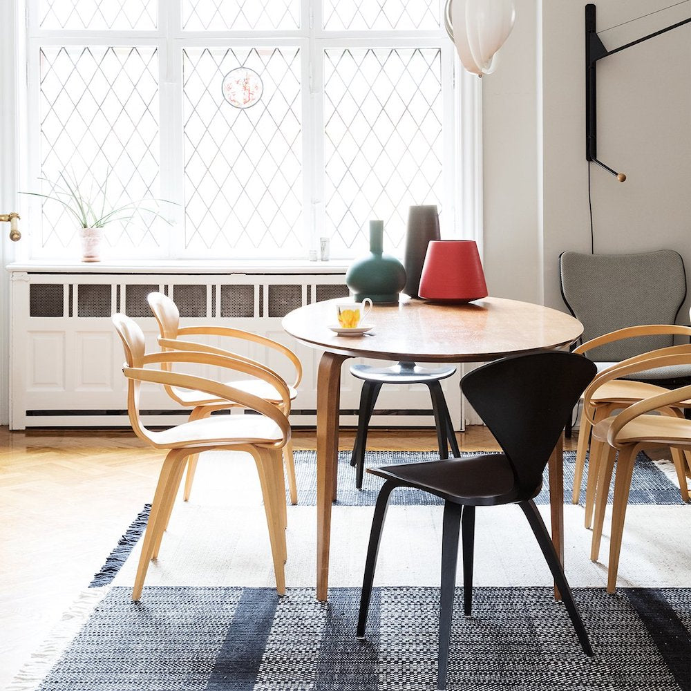 Cherner Chairs with Oval Dining Table and Nanimarquina Rug