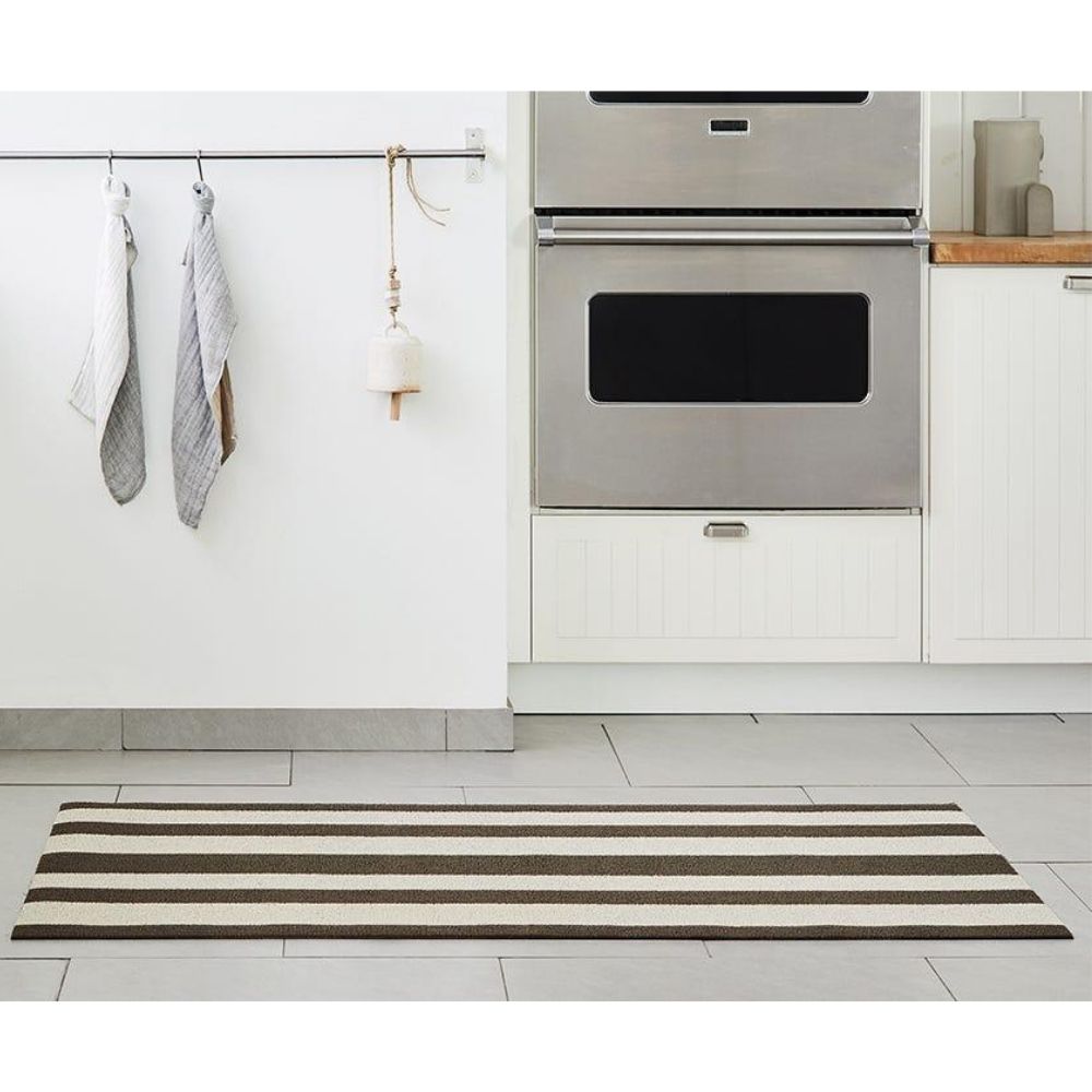 Chilewich Bold Stripe Shag Floor Mat Pebble in Kitchen