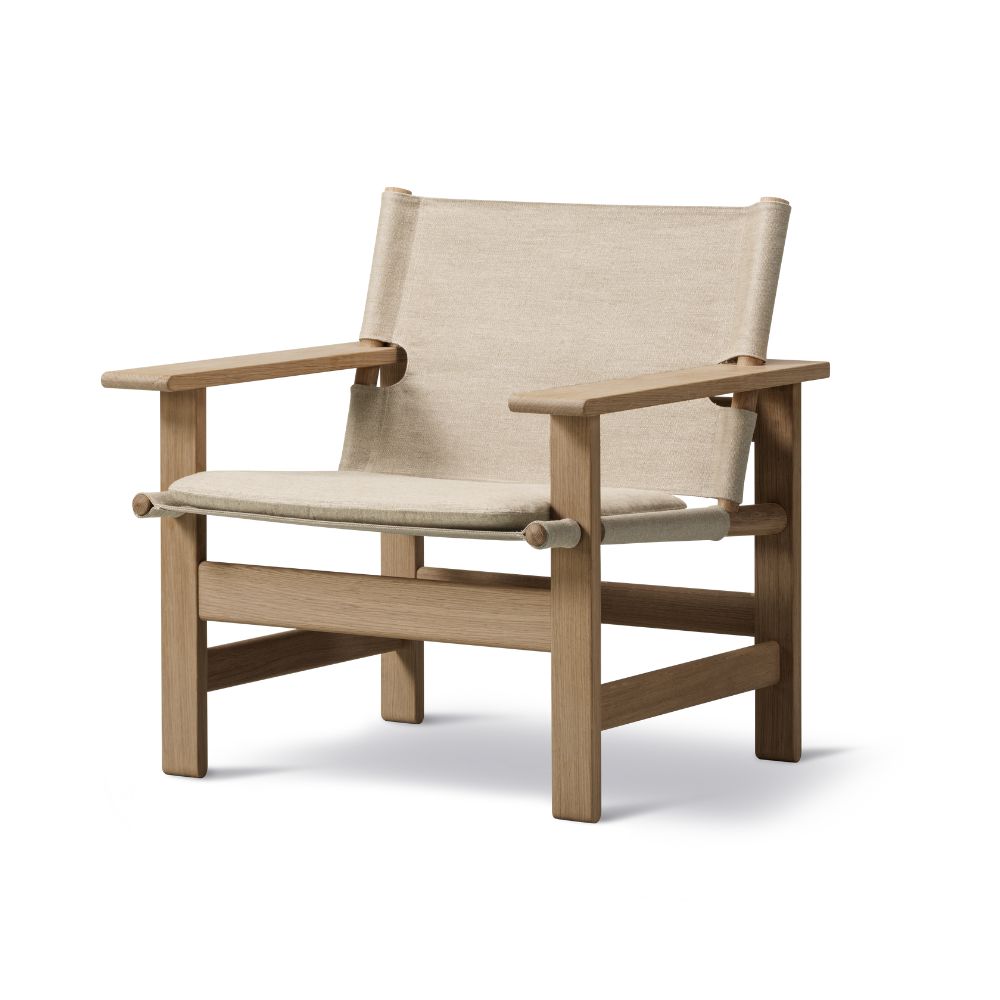 Fredericia Borge Mogensen Canvas Chair Oak Light Oil Angled