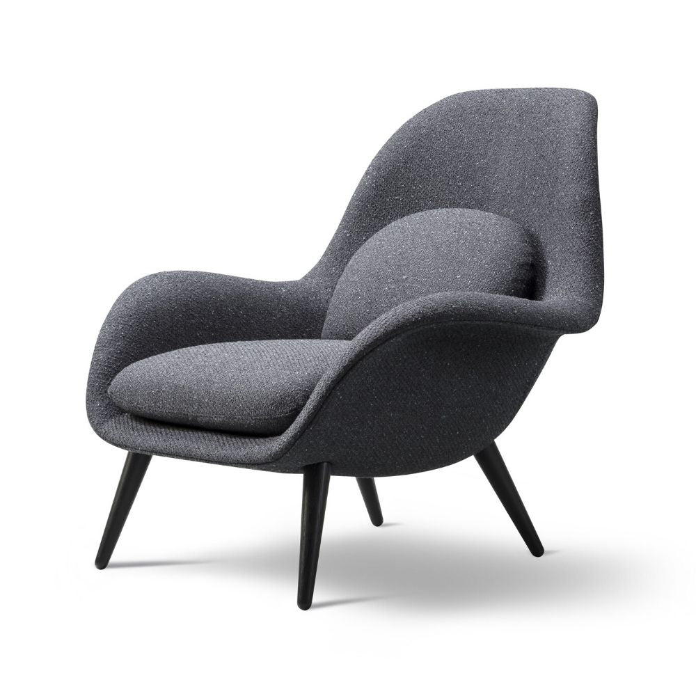 Fredericia Swoon Lounge Chair in kvadrat Pilot 162 Side