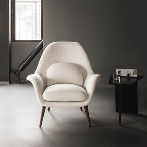 Fredericia Swoon Lounge Chair in Copenhagen Loft with Risom Magazine Table