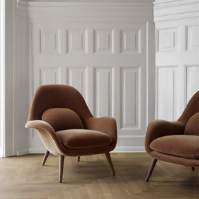 Fredericia Swoon Lounge Chairs in Grand Mohair Velvet in Situ