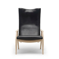 Frits Henningsen Signature Chair Black Leather Oak Frame Front FH429 Carl Hansen and Son